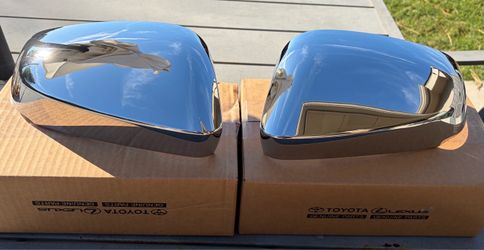 2024+Toyota Tacoma OEM Chrome Mirror Caps