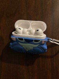 Apple AirPods Pro 3 with Stitch Silicone Case