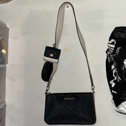Michael Kors Crossbody With Pouch And AirPod Case 