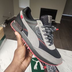 Puma Low Tops "Dark Horse"