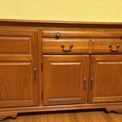 Dinning room hutch