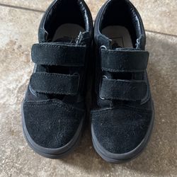 Vans Black/Black Velcro 