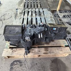 2007-2013 Chevy Silverado 1500 / GMC Sierra 1500 HVAC Heater Core Box