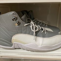 Air Jordan 12