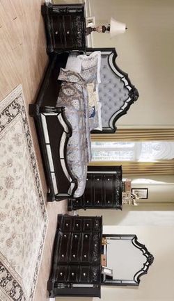 Bankston Rich Brown Mirrored Queen Panel Bed | Regular price $759.00