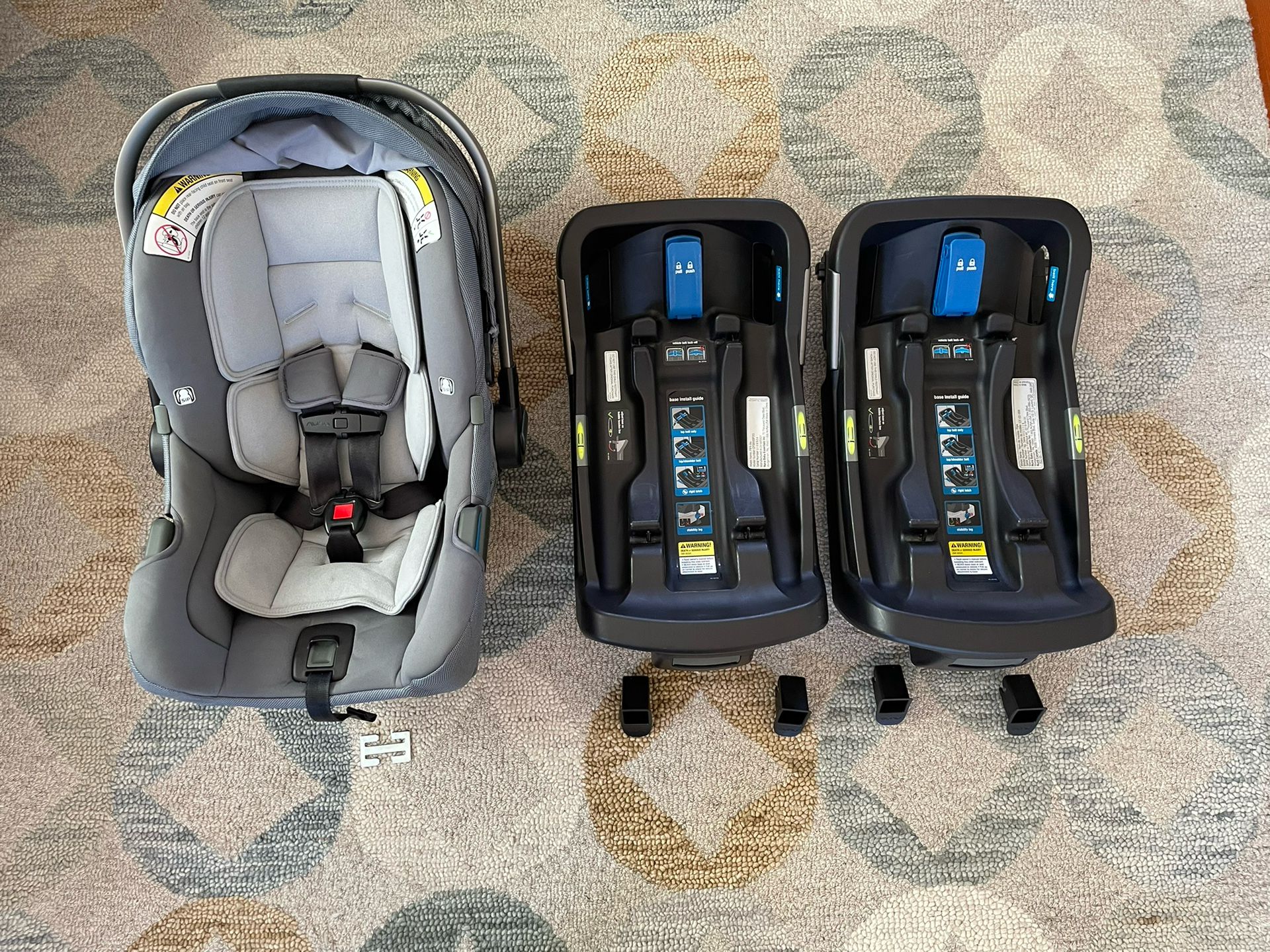 Nuna Pipa Infant Car Seat & 2 Bases
