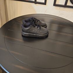 Nike Force 1 Low
Baby/Toddler Shoes Size 9c