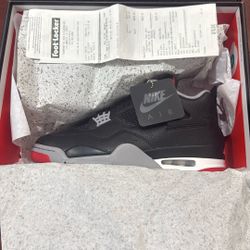 Jordan 4 Reimagined Size 10!! DS!!