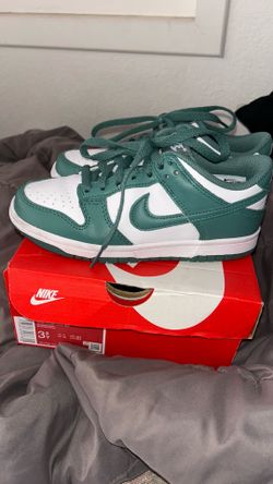 Boys Nike Dunk
