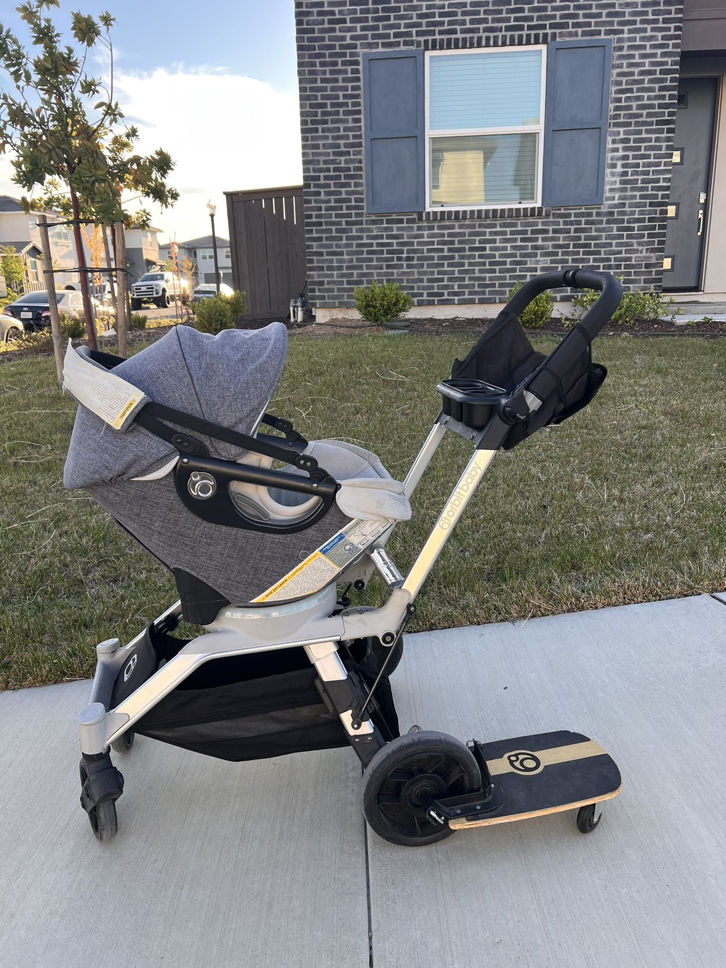 Orbit baby double Stroller And Skateboard Attachment