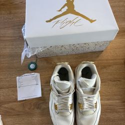 Jordan 4 Retro Metallic Gold (Women’s)