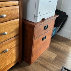 Free wooden end table 