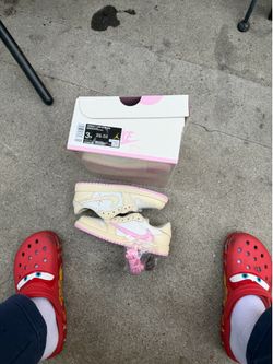 Jordan 1 low Travis shy pink size 3y