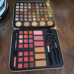 Makeup Case. New