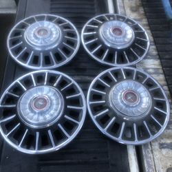 OEM Mustang Hubcaps