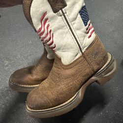 Boys boots