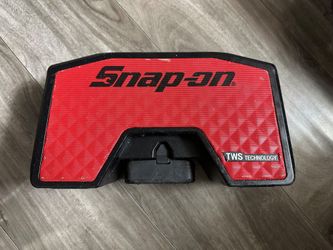 Snap On Speaker