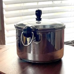 **EUC** *VINTAGE* Faberware Stainless Steel Pot w/Lid - 2 Qt - Sits Flat