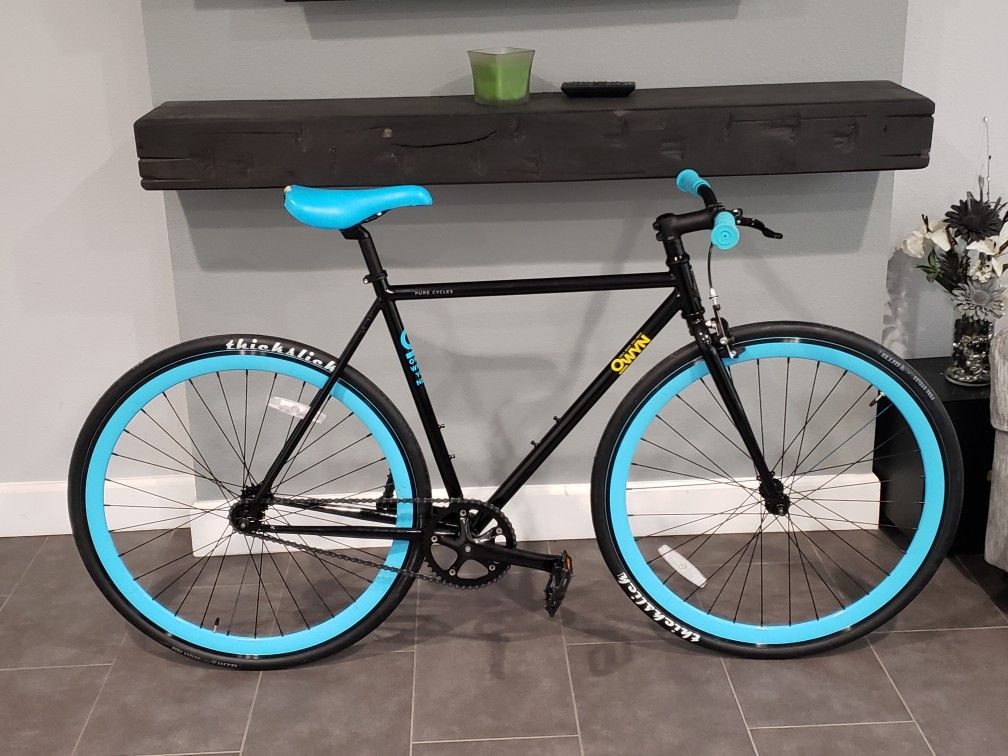 BRAND NEW -PURE FIX- 54cm Road Bike