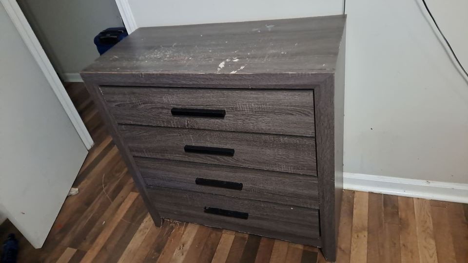 Chest Dresser