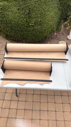George & Willy studio paper roller