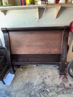 Free queen size bed