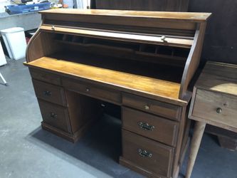 Antique roll top desk Solid Wood! 