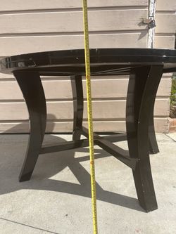 Round Table