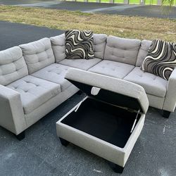 🚛Delivery Included • Grey Sectional & ottoman 