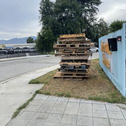 Free Pallets