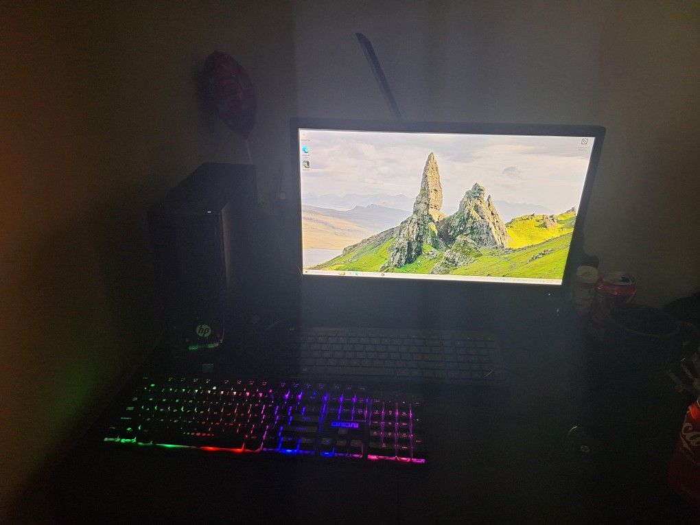 Computer HP And Keyboard, Mouse
