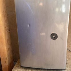 REFRIGERATOR