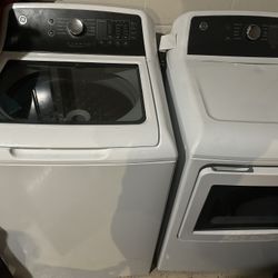 Large GE Washer & Dryer Set 