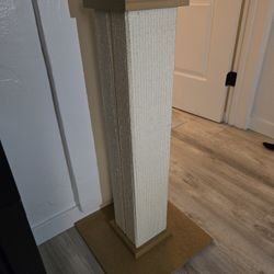 Cat Scratching Post 