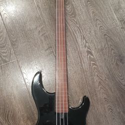 Yamaha Fretless Bass