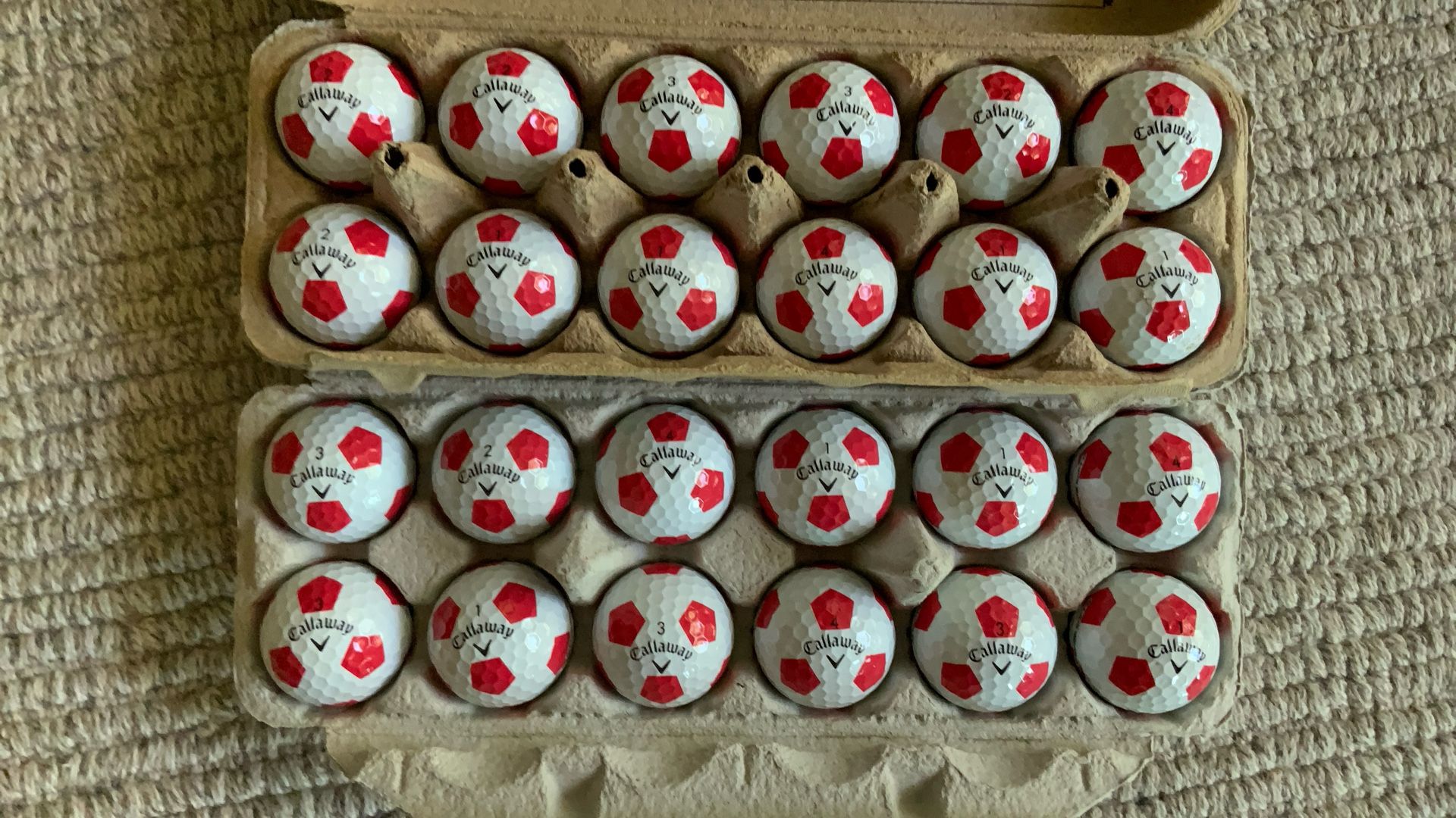 24 Mint Condition Callaway Chrome Soft TruVis Golf Balls