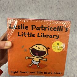 NWT Leslie Patricelli's Little Library 8 Board Books