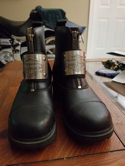 Harley Davidson ladies size 7. Brand new