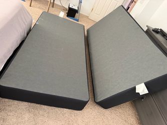 King size Serta box springs