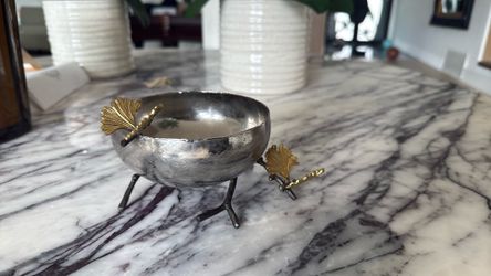 Micheal Aram. Luxury 