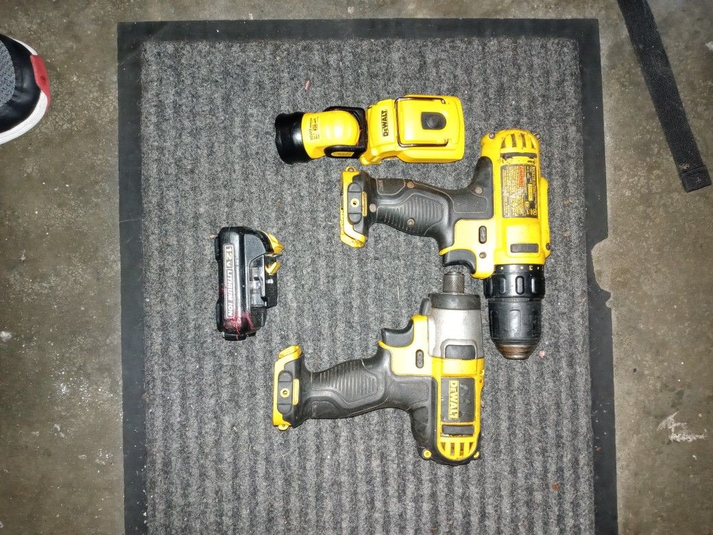 Dewalt 12v Hammer And Impact W/ Flashlight