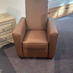 Kids recliner