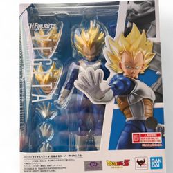 SH Figuarts Super Saiyan Vegeta Dragon Ball Z Figure Bandai