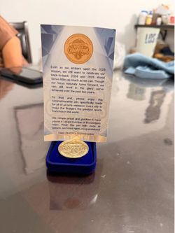 25th Anniversary Back to Back Gold Pin