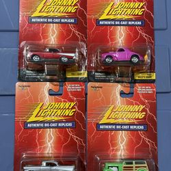 JOHNNY LIGHTNING (Toys)