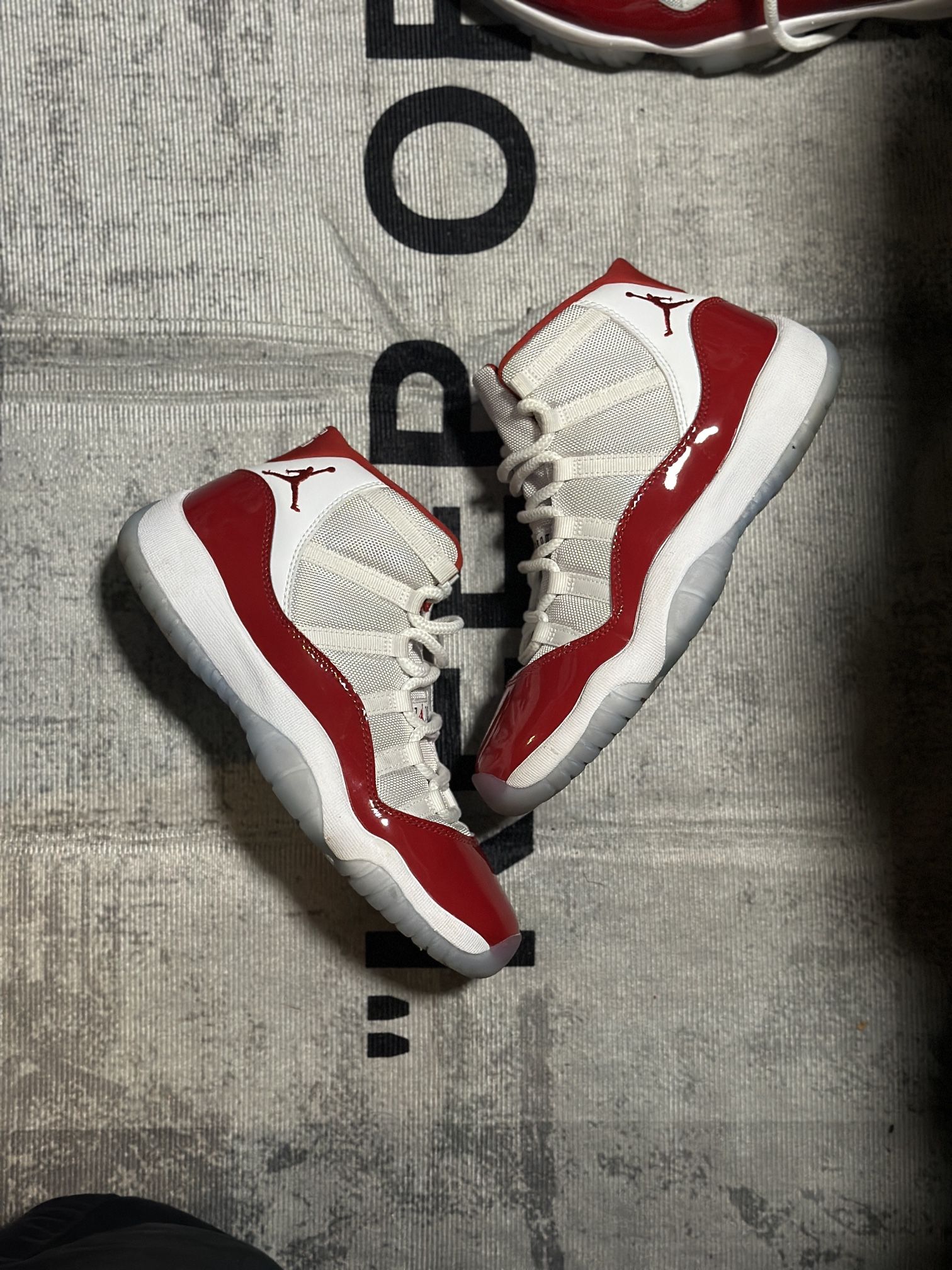 Jordan 11 Cherry Size 6.5y