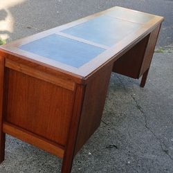 Mid Century Modern Office Credenza Desk Walnut Black Leather Top Flat Tv Stand Entertainment Computer Desk Danish Scandinavian Matching Chair Availabl