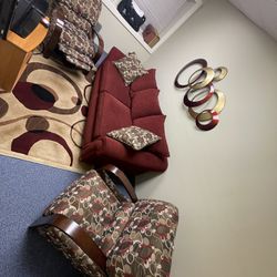 Sofa Couch With 2 Reclining Chairs 2 Rugs and Art. Chair Recliner