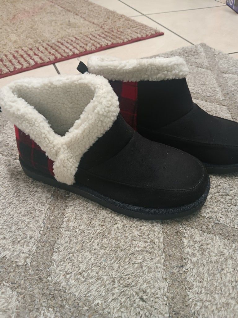 Hard Bottom Maurices Uggs