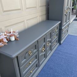 Wk Sale🥂Gorgeous Grey Bassett 2Piece Bedroom Set 